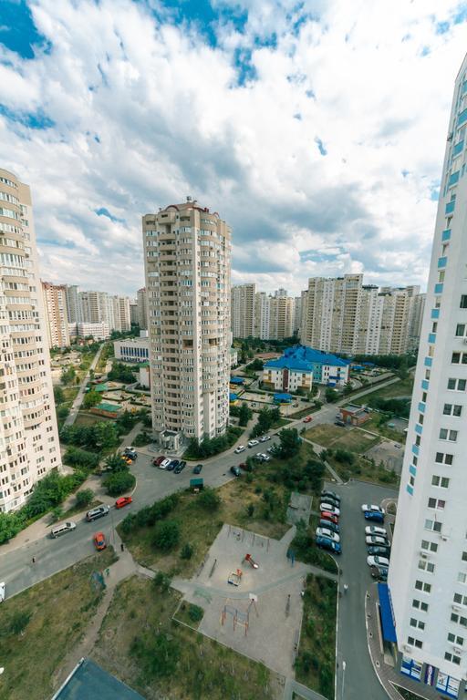 Apartment On Urlovskaya 23A Κίεβο Εξωτερικό φωτογραφία